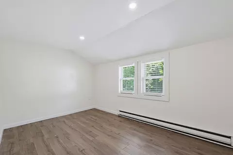 Bedroom - 130 High St, Upton, MA 01568 photo 10 of 17