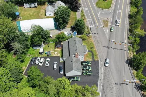 Exterior - 130 High St, Upton, MA 01568 photo 1 of 2