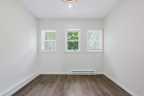 Bedroom - 130 High St, Upton, MA 01568 photo 13 of 17