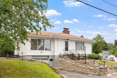 33 Durso Ave, Lawrence, MA 01843 photo 2