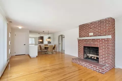 33 Durso Ave, Lawrence, MA 01843 photo 9
