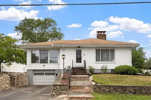 33 Durso Ave, Lawrence, MA 01843
