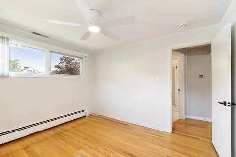 33 Durso Ave, Lawrence, MA 01843 photo 17