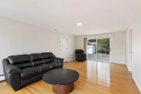 33 Durso Ave, Lawrence, MA 01843 photo 4