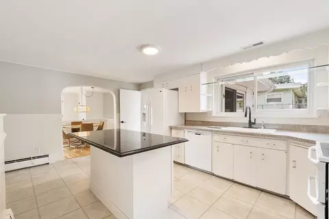 33 Durso Ave, Lawrence, MA 01843 photo 12