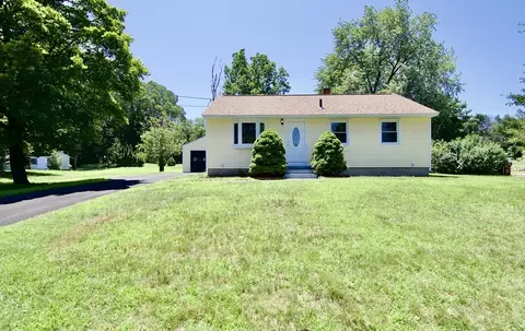 44 Governor Dr, Westfield, MA 01085