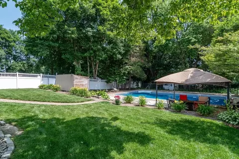 39 Park Ave, Webster, MA 01570 photo 6