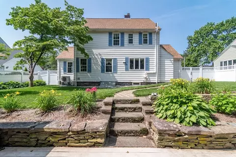 39 Park Ave, Webster, MA 01570 photo 3