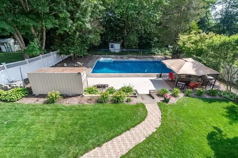 39 Park Ave, Webster, MA 01570 photo 5