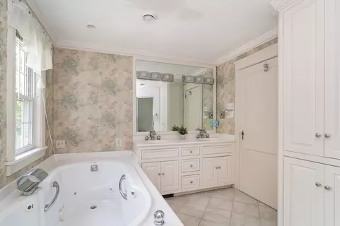 39 Park Ave, Webster, MA 01570 photo 20