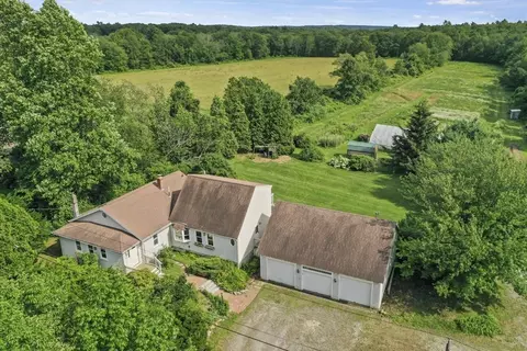 126 Federal Hill Rd, Oxford, MA 01540