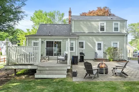 45 Ames St, Quincy, MA 02169
