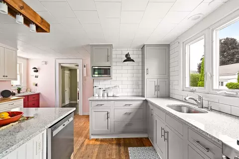 50 Williston Ave, Easthampton, MA 01027 photo 17