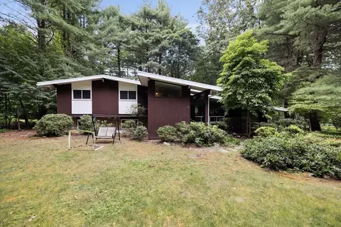 10 Partridge Rd, Lexington, MA 02420