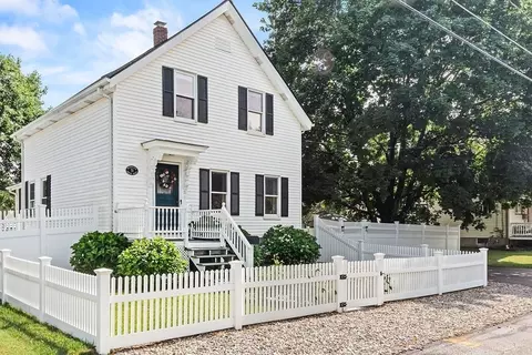71 Samoset Ave, Mansfield, MA 02048
