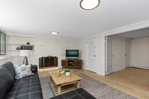 Living - 17 Kerrydale, Needham, MA 02492 photo 5 of 6