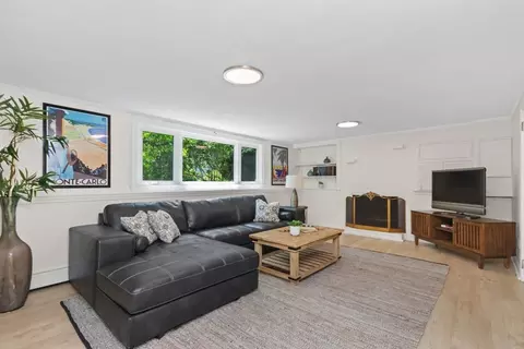 Living - 17 Kerrydale, Needham, MA 02492 photo 4 of 6