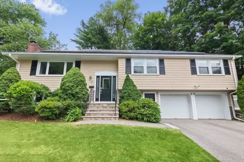 17 Kerrydale, Needham, MA 02492
