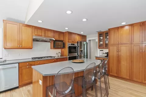 Kitchen - 17 Kerrydale, Needham, MA 02492 photo 2 of 4