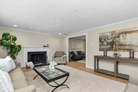 Living - 17 Kerrydale, Needham, MA 02492 photo 2 of 6