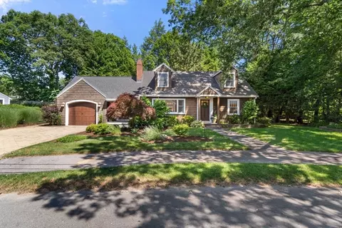 21 Hickory Rd, Wellesley, MA 02482