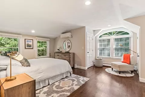 Bedroom - 21 Hickory Rd, Wellesley, MA 02482 photo 4 of 8