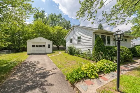 24 Higgins St, Springfield, MA 01108 photo 28
