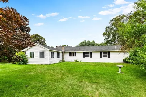 Exterior - 11 Amherst St, Danvers, MA 01923 photo 2 of 4