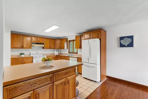 Kitchen - 11 Amherst St, Danvers, MA 01923 photo 2 of 2