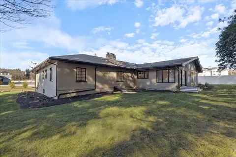 6 Sunset Dr, Walpole, MA 02081 photo 5