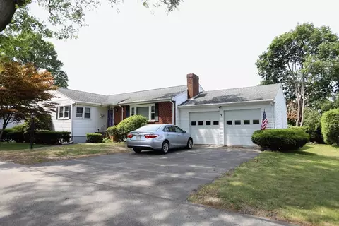 47 Miles Dr, Quincy, MA 02169
