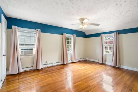 86 June St, Worcester, MA 01602 photo 17