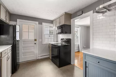 86 June St, Worcester, MA 01602 photo 5