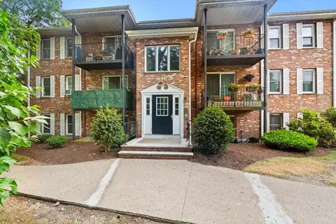 346 Neponset St #K, Canton, MA 02021