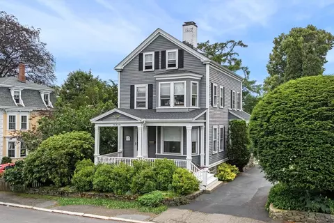 114 Elm St, Marblehead, MA 01945