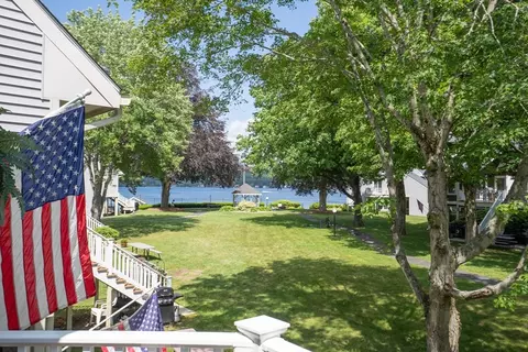 406 Beacon Park Rd #406, Webster, MA 01570