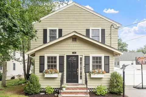 29 Belmont Ave, Wilmington, MA 01887