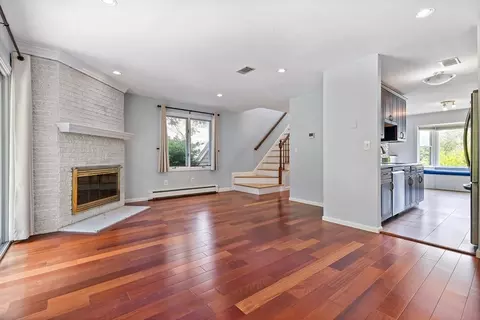 84 Walpole St #5D, Canton, MA 02021 photo 4