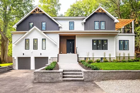152 Hagen Rd, Newton, MA 02459