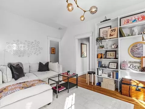 4 Crawford St #2, Cambridge, MA 02139