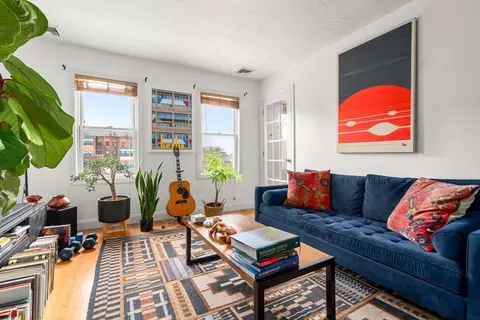 372 Athens St #2, Boston, MA 02127