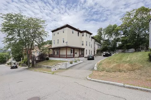 84 Chatham St, Worcester, MA 01609