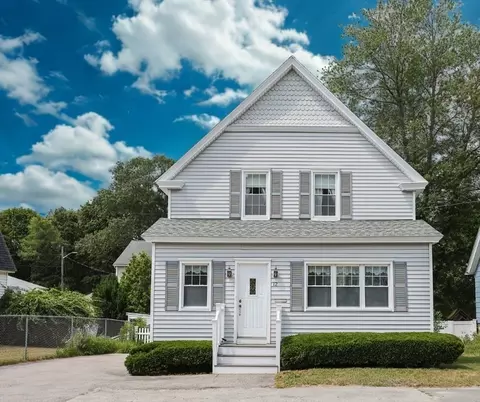 12 Webb St, Methuen, MA 01844