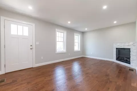 392 Brook St, Framingham, MA 01701 photo 16