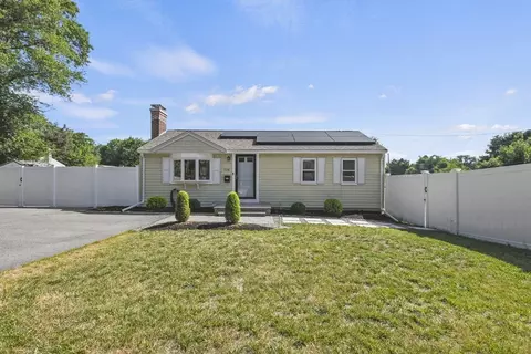Exterior - 116 Mill St, Randolph, MA 02368 photo 2 of 8