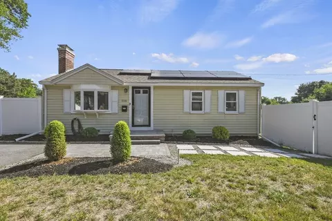 116 Mill St, Randolph, MA 02368