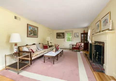5 Cape Cod Ln, Hingham, MA 02043 photo 8