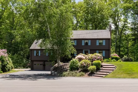 5 Cape Cod Ln, Hingham, MA 02043 photo 3