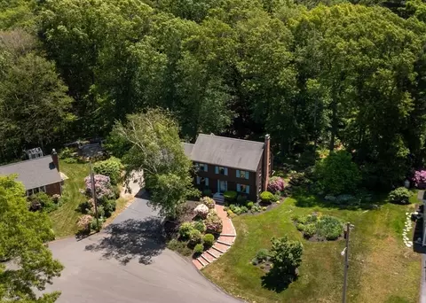 5 Cape Cod Ln, Hingham, MA 02043 photo 2