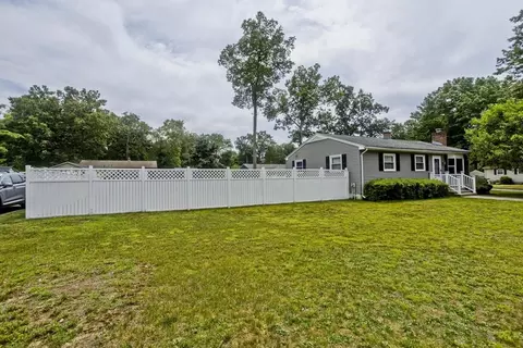 27 Michael St, Springfield, MA 01129 photo 22